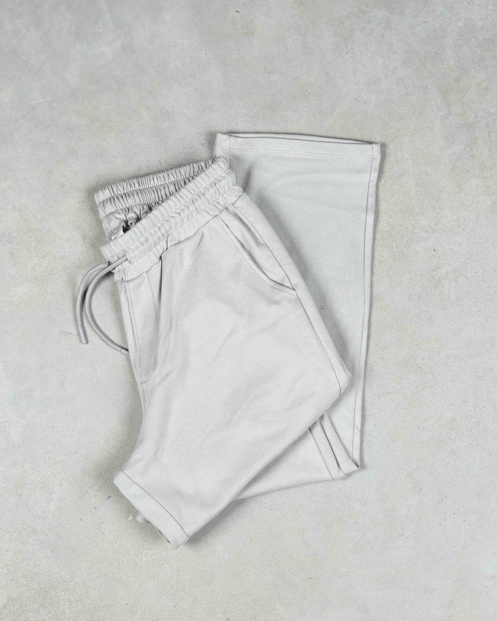 Ensemble Oversize – T-shirt & Pantalon