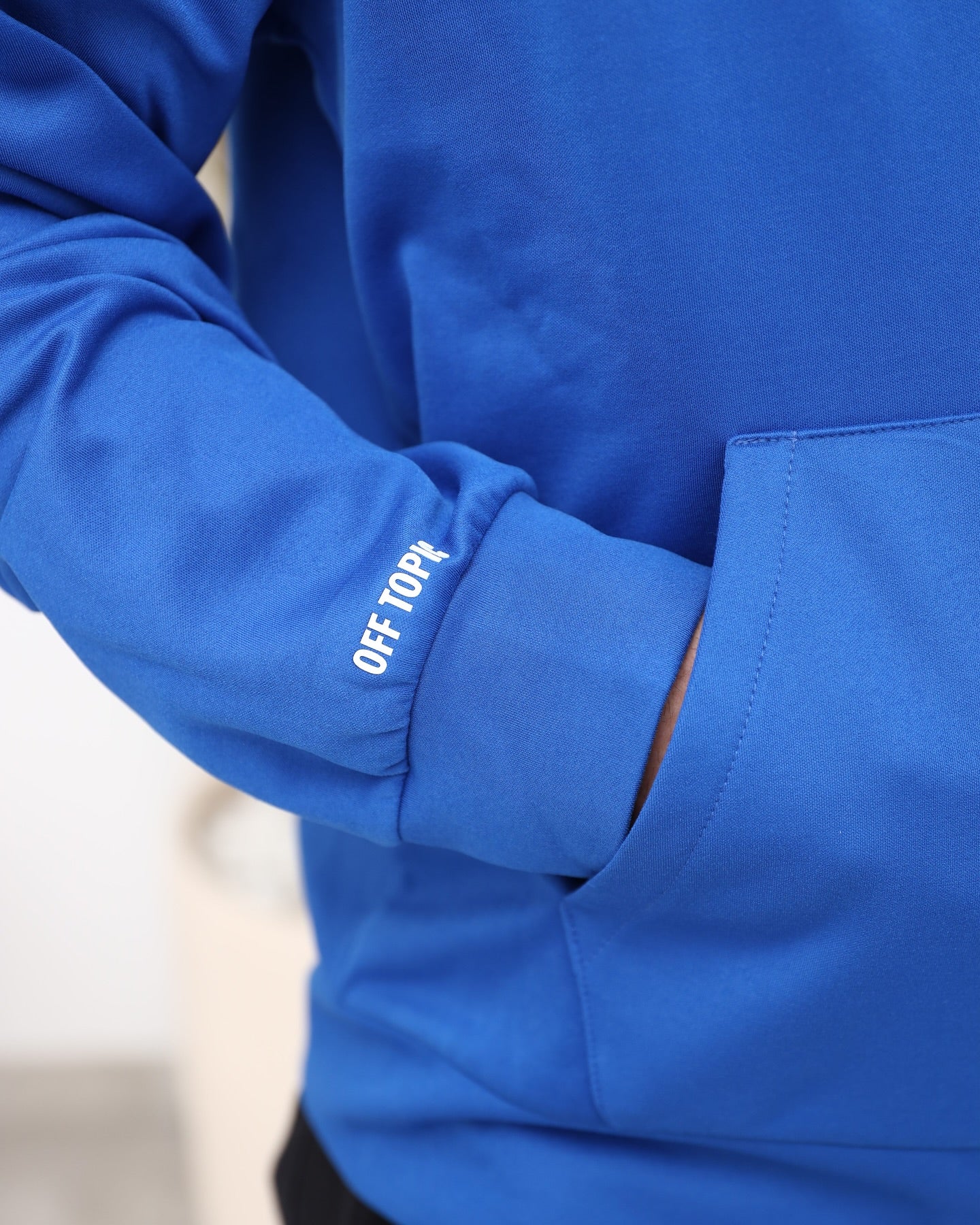 Essential Zip Hoodie