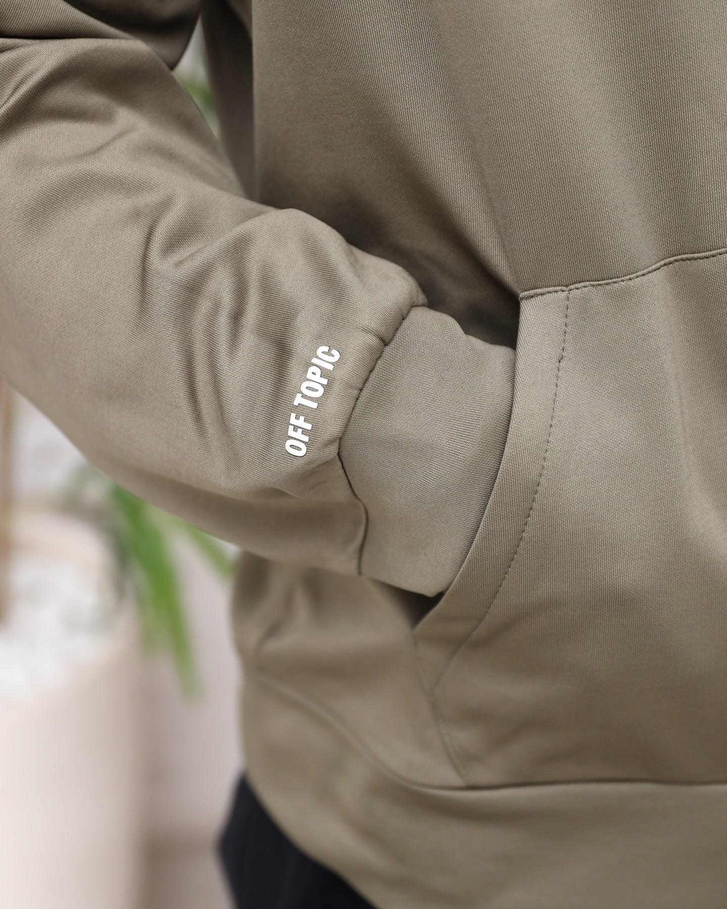 Essential Zip Hoodie